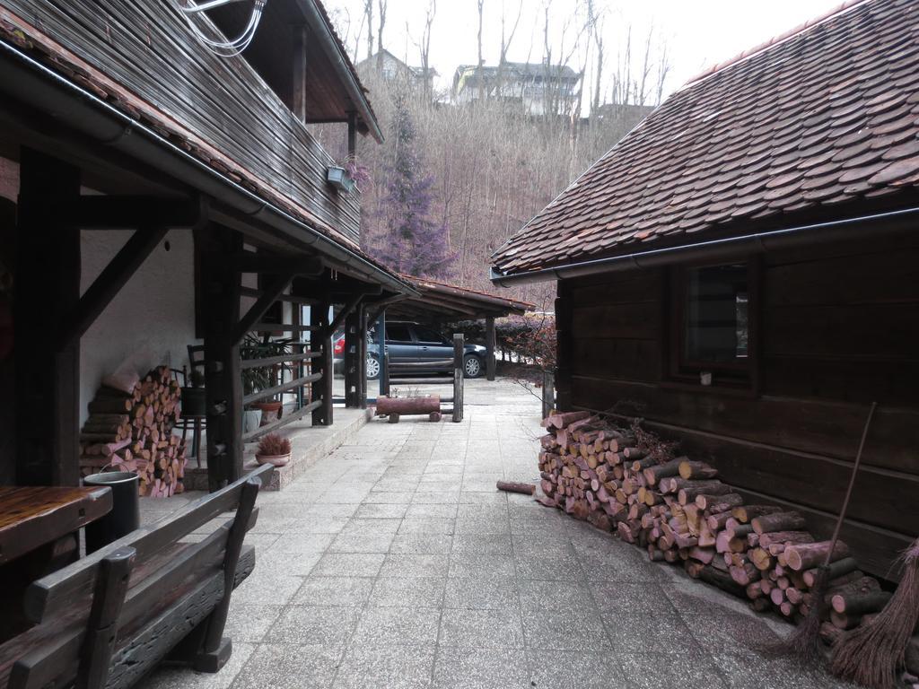 Gostisce Smuk Hotel Krize Bagian luar foto