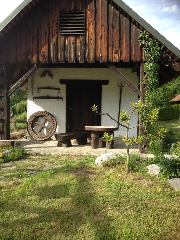 Gostisce Smuk Hotel Krize Bagian luar foto