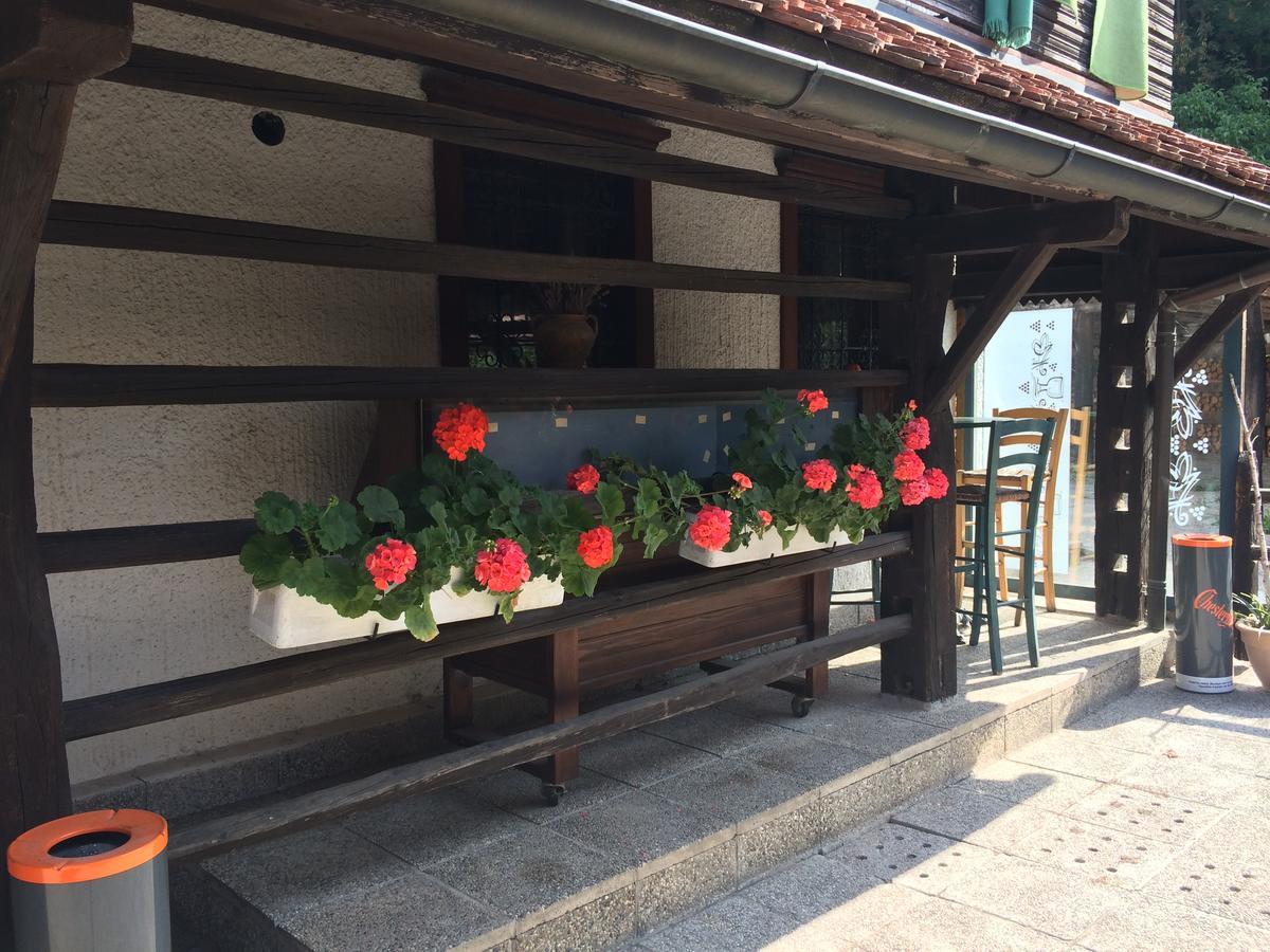 Gostisce Smuk Hotel Krize Bagian luar foto